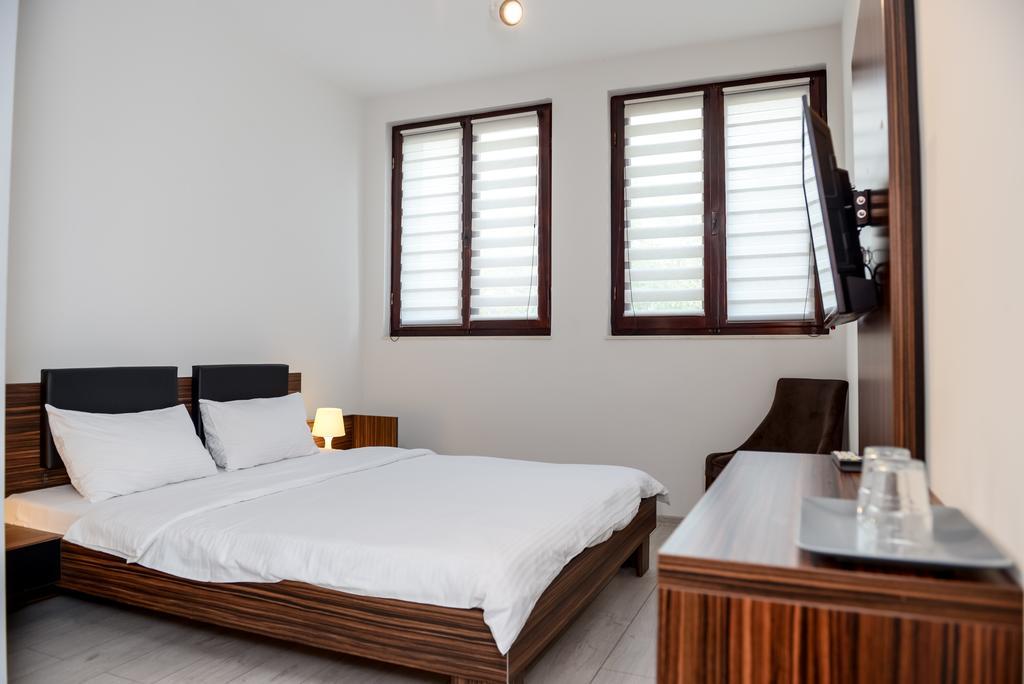 Luxe Stay Targu Mures Ngoại thất bức ảnh